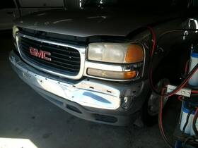 Gmc Truck 564.gm9c03 Yukon 2003 Jack 104925943