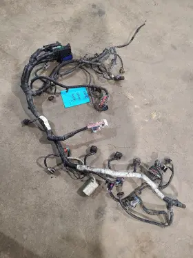 648.gm9h11 Gmc Truck Terrain 2011 Engine Wire Harness 618622