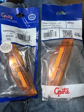 46933 Grote Qty 2 Clearance/marker Lamp Led Yellow Body Depth 1.437 Inch