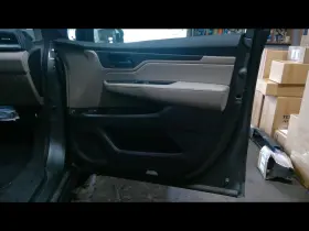 204.ho1o18 Honda 2018 Odyssey Passenger Right Front Door Trim Panel 1643707