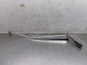 Honda 626.ho1k92 92 - 96 Prelude Right Passenger Windshield Wiper Arm