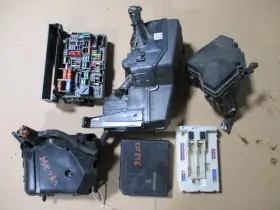 Lkq442276684 Honda 646-12994 2023 Civic Engine Compartment Fuse Box Oem 122k Miles -