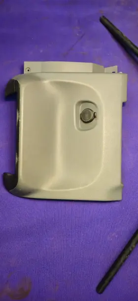 77330-s3y-a01za Honda 2000 Insight Center Cover With Cigarette Lighter