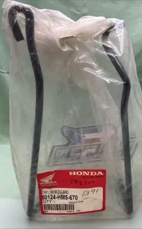 80124-hm5-670 Honda New Genuine Stay L Rr Mudguard
