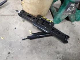 564.hy1420 Hyundai Santa Fe 2020 Jack 1788077