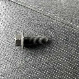 1817830c1 International Genuine Bolt M12 X 1.75 6 Q 35 Mm