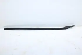 Gx73-025a52-a Jaguar 17-20 Xe R-dynamic S Front Rh Windshield Drip Molding Seal