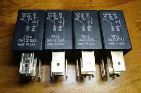 04848879aa Jeep 4 Chrysler Dodge 5 Pin Multi-use Black Relay Tyco 72472m Genuine