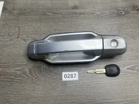 82650-3e000 Kia 82650-3e010 2003-2009 Sorento Front Left Door Handle With Lock And Key Oem Used