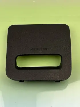 84756-d5000 Kia 2016-2020 Optima Dashboard Obd Fuse Box Cover Trim Oem Black
