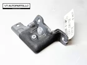 Pla10b738 Land Rover 2014-2017 Range L494 Engine Bay Motor Insulator Bracket Mount Oem