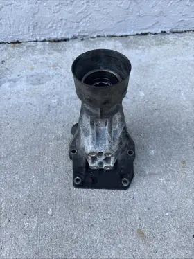 35104-30200 Lexus Used 01-05 Is300 Auto Transmission Rear Tail End Cone Housing Extension