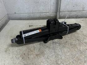 Lincoln 564.fd2q24 2024 Nautilus Scissor Type Jack With Lug Wrench Oem