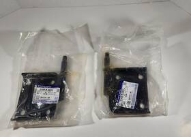 Maruti Suzuki 41440m83010 Lot Of 2 Spring Mounting For Gypsy King Lh And Rh