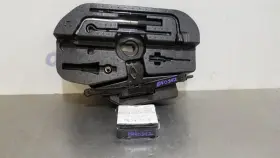 564.ma1w17 Maserati 17 2017 Levante Oem Jack And Tool Kit With Inflator Compressor
