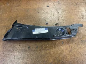1266202316 Mercedes-benz W126 380se 420se 500se 560sel Left Headlight Frame