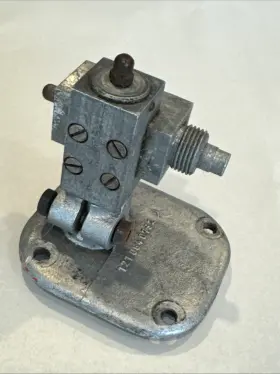1985420130 Mercedes-benz W121 190sl Tachometer Angle Drive And Flanged Bushing