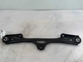 2063510500 Mercedes-benz 2022-2023 W206 C300 Awd Suspension Mount Bracket Oem