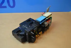 2129000004 Mercedes Benz 10-16 W212 W218 E63 Amg Rear Fuse Relay Plate Box Module Unit