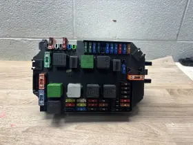 2215403150 Mercedes-benz 07-13 W221 W216 S550 Cl550 Front Under Hood Fuse Box Module Assembly