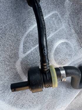Mercedes-benz 2740187301 Bleed Line Cls260 C180 C200 C300 E200 Glc200 Slc300 M274 Oem