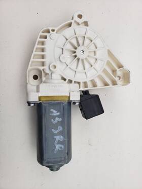 Mercedes-benz 55383-110 2014 W117 Cla250 Rear Right Door Window Regulator Motor A39