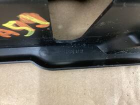 Mercedes-benz A1669242737 2013-2016 Mercedes-benz Gl450 Rear Second 2nd Row Seat Hinge Cover Trim Set Oem
