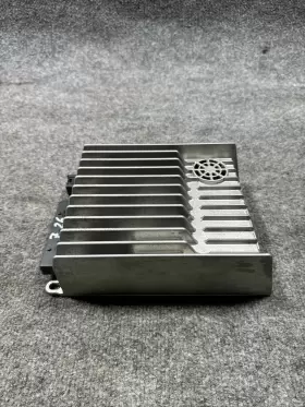A20487065690 Mercedes-benz A2048706690 C/e-class W204 W212 C250 C300 E350 E550 Amplifier Oem D1