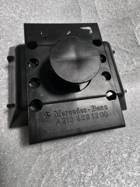 A2136281200 Mercedes-benz Front Center Jacking Point Lifting Block Plug Genuine