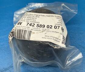 Mercedes-benz W725589000900 Genuine Mercedes-benz W742589020700 Pinion Slotted Nut Socket Tool