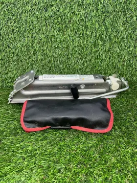 A0005845207 Mercedes Genuine Oe Lifting Jack W204 W207 W212 Car Tool Emergency Wheel