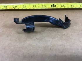 72117264150 Mini 2012 Cooper R57 Cabrio Right O/s Seat Belt Guide Bracket Holder 7264150 Oem