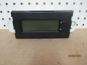 8750a109 Mitsubishi 2006 Endeavor Dash Dig Clock Display Screen Oem