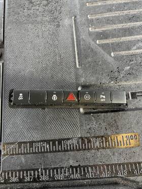 Mopar P56046293ab 11-13 Jeep Grand Cherokee Srt8 Oem Hazard Traction Control Switch Buttons Panel