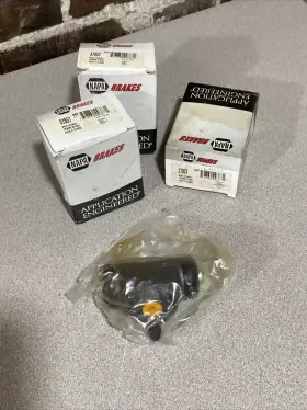 37857 Napa Brakes Lot Of 3 - Wheel Cylinder In Oem Box
