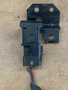 25230-c9971 Nissan 1984-1995 300zx Relay Horn Oem