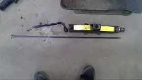 695.da1597 Nissan Tnissan 1997 Tools 655633