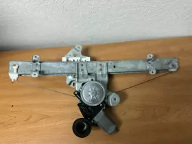 80731-4ra0a Nissan 80730-4ra0a 2016-2023 Maxima Right Front Window Regulator Motor Oem 0943