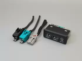 795405030 Oem 2016-2018 Nissan Maxima Front Center Console Usb Aux Jack Port Media Hub