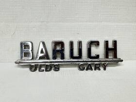 Oldsmobile Chr-239 Baruch Gary Indiana Original Chrome Metal Dealer Emblem / Badge