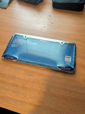 Pilot Automotive Wl021-c Sealed Ford Chrome License Plate Frame Wang