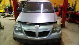 564.gm2j04 Pontiac Aztek 2004 Jack 106682