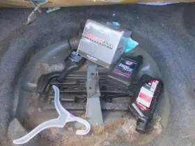 564.gm2q04 Pontiac Grand Am 2004 Jack 1578823