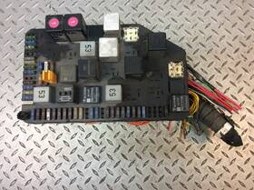 Porsche 964.610.011.00 89-98 911 964 993 Fuse Relay Panel Box 96461001100