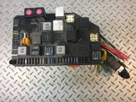 964.610.011.00 Porsche 89-98 911 964 993 Fuse Relay Panel Box 96461001100
