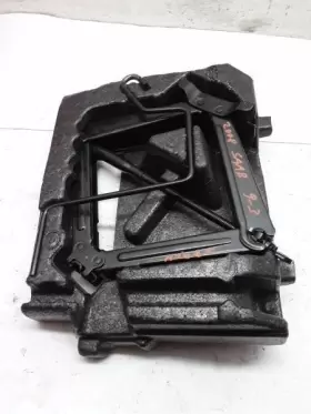 564.sa1r08 Saab Wagon Jack Set With Foam 2008 9-3 A-52p