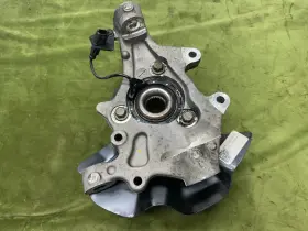 15262569 Saturn 06-10 Sky Red Line Solstice Rear Left Passenger Spindle Knuckle Hub Oem