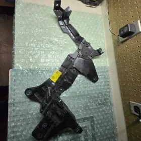 1080701-00-d Tesla New Oem Model X Bracket Mx Rd Cplr Lwr Zone Lh