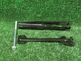 1534346-00-b Tesla 2017 - 2023 Model 3 Battery Hold Down Strap Clamp Bracket With Hook Assembly
