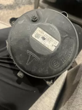 1671113-00-b Tesla Car Pedestrian Warning Speaker For Model 3/y 2022